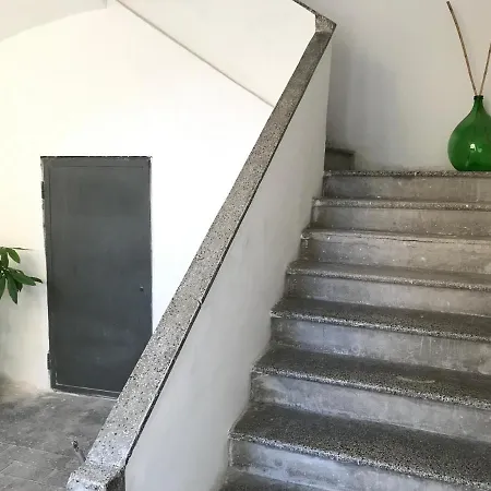 Marino'S Studios Very Close To The Sea And Paola Marina Downtown Apartment